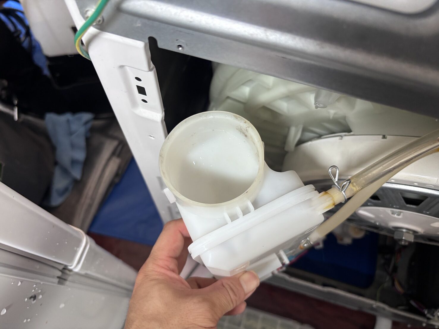 ホコリを除去して清掃したダクト